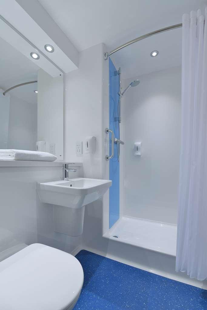 Travelodge Battersea Londres Quarto foto