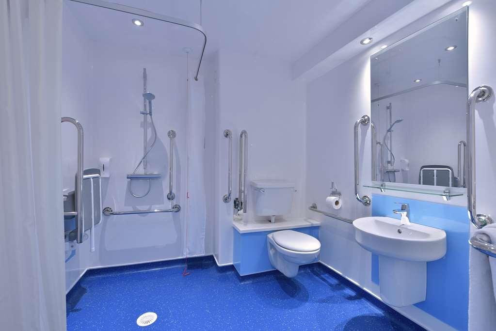 Travelodge Battersea Londres Quarto foto